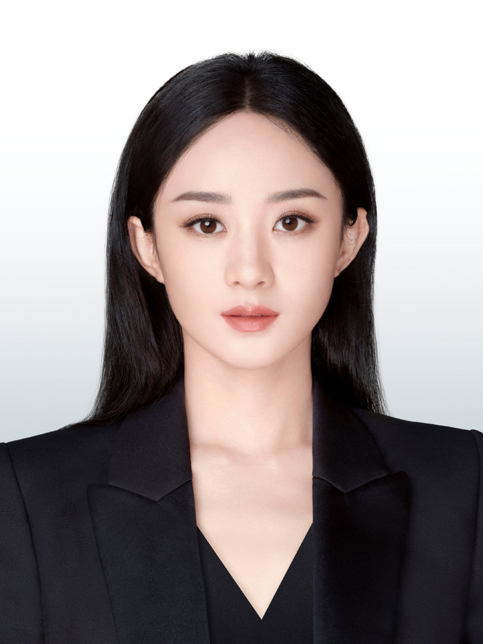 Fan Triệu Lệ Dĩnh hung hăng yêu cầu thần tượng phải làm theo ý mình.