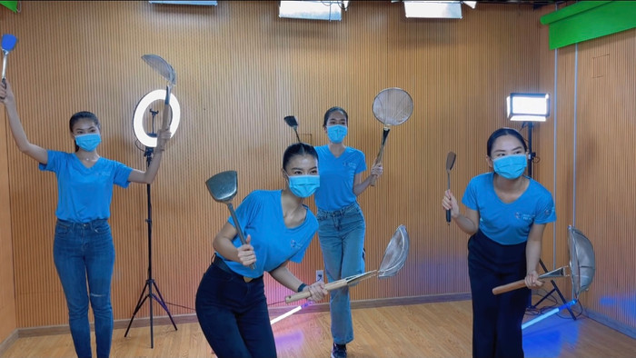 Dàn cameo 'đắt giá nhất Việt Nam' tham gia MV kêu gọi chống dịch của Lona tại The Heroes Ảnh 7