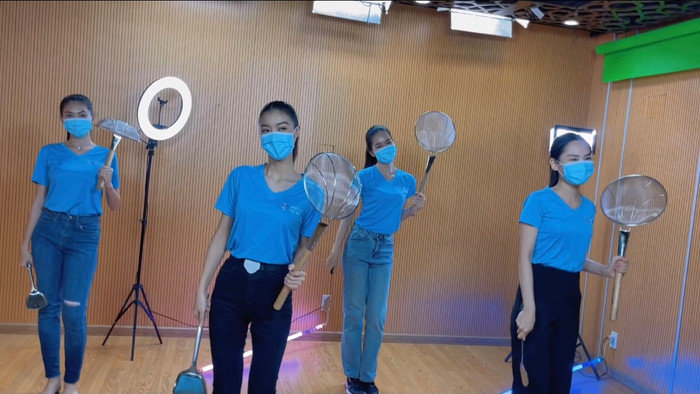 Dàn cameo 'đắt giá nhất Việt Nam' tham gia MV kêu gọi chống dịch của Lona tại The Heroes Ảnh 9