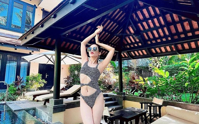 Lệ Quyên tiết lộ bí quyết khỏe đẹp nhưng bộ bikini cắt xẻ tứ phía mới gây chú ý Ảnh 2