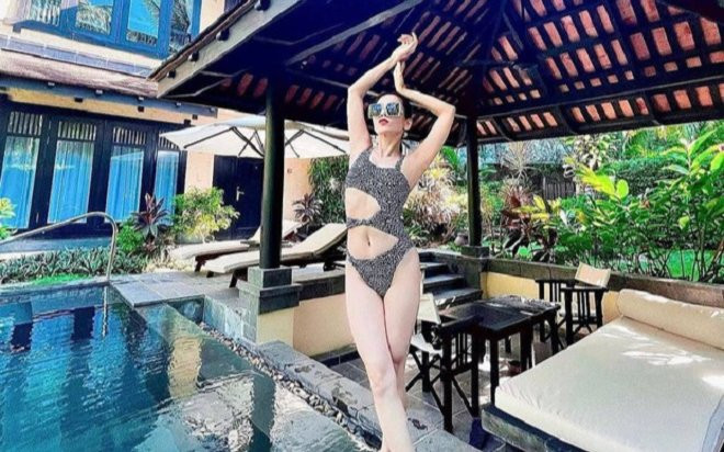 Lệ Quyên khoe dáng cùng ngày với 'tình tin đồn' của chồng cũ, cho thấy U45 nhưng không hề lép vế Ảnh 2