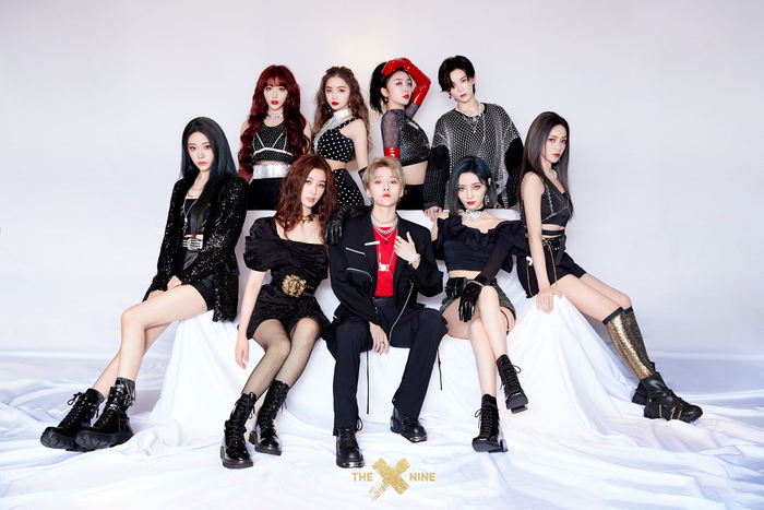 Lưu Vũ Hân (ở giữa).