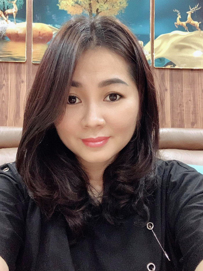 Bà xã Dương Hồng Sơn không chỉ là một người phụ nữ giỏi giang trong công việc mà còn là một người vợ hiền - mẹ đảm trong cuộc sống gia đình.