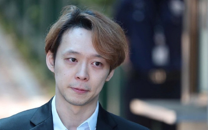 Chấn động: Park Yoochun bị tố rủ fangirl quan hệ tập thể Ảnh 2