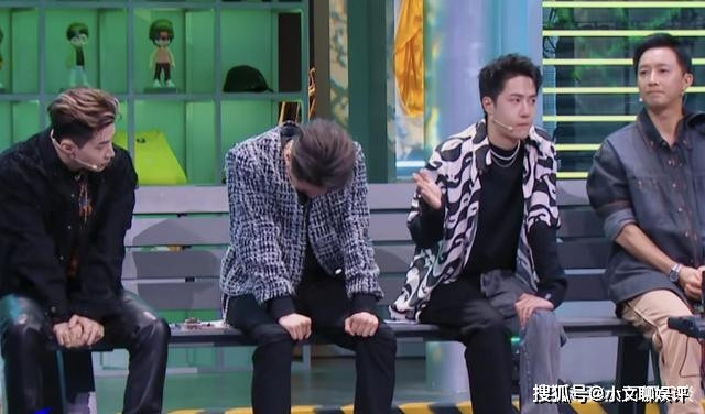 Street Dance of China 4 thống trị hot search quốc tế: Vương Nhất Bác là 'soái' trẻ nhất Ảnh 6