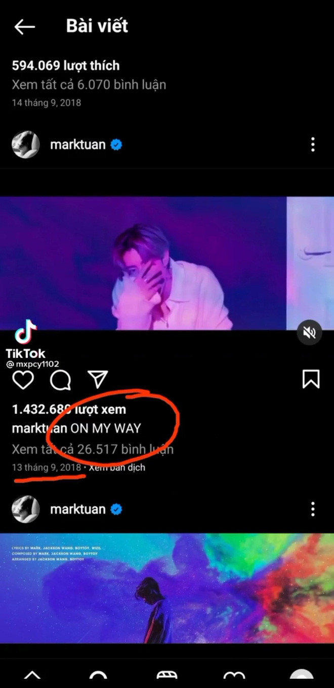 Rosé và Mark cùng đăng một dòng trạng thái giống nhau trong cùng 1 ngày.