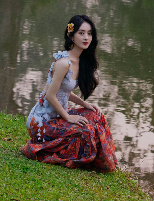 Mong fan Triệu Lệ Dĩnh cũng sớm rút ra bài học từ sự việc để tránh ảnh hưởng thêm tới nữ diễn viên.