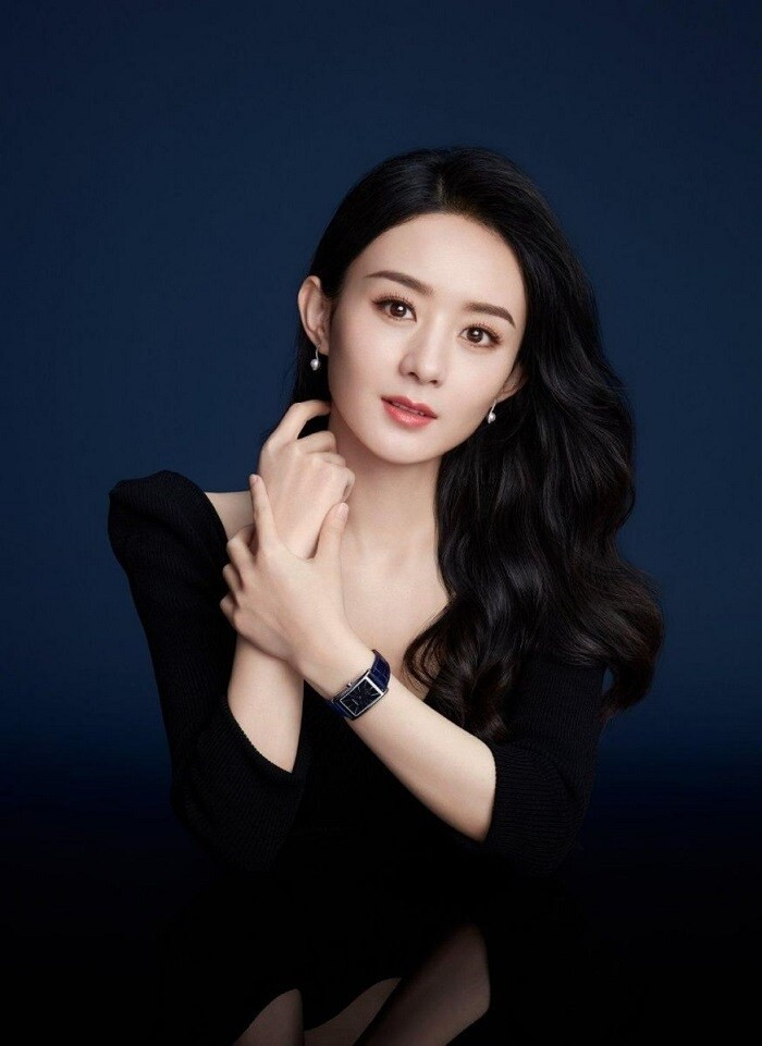 Triệu Lệ Dĩnh bị fan đe dọa quay lưng nếu không làm theo ý mình.