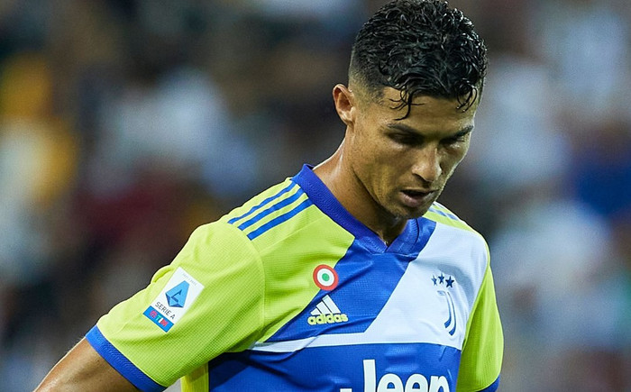 VIDEO: Ronaldo gặp chuyện không vui trong buổi tập của Juventus Ảnh 2