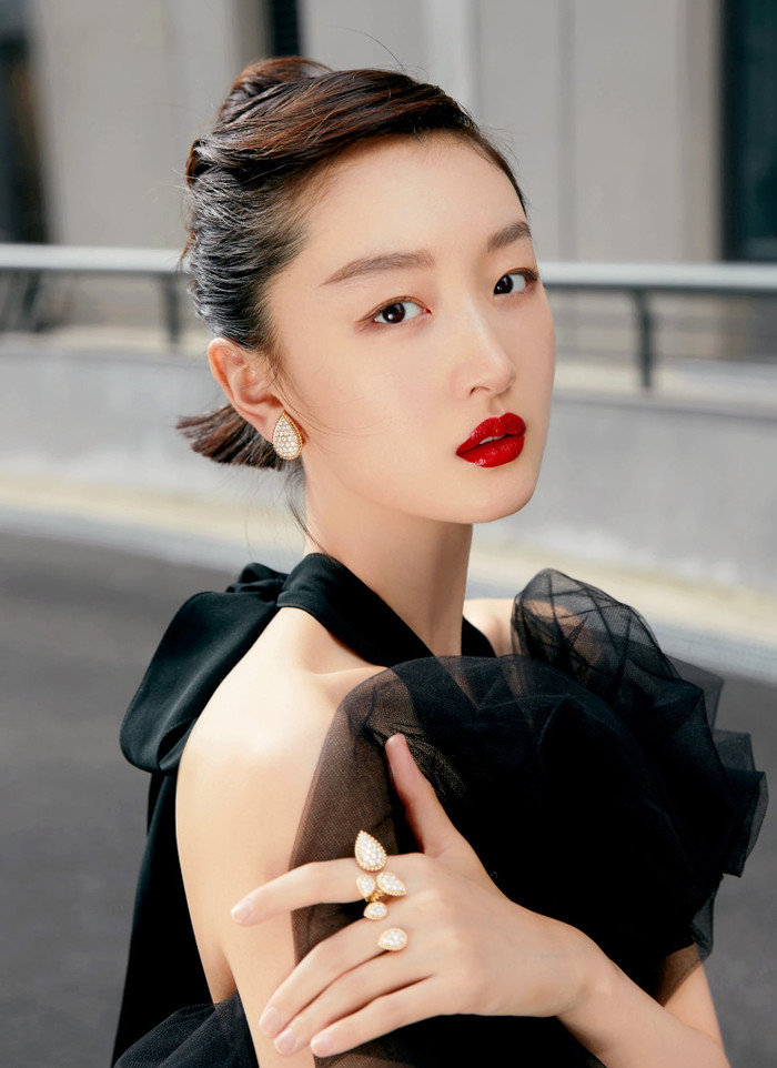 Ảnh hậu Châu Đông Vũ bị người trong ngành tố tật xấu: Phẩm chất kém, hay làm trò kém duyên nơi đông người Ảnh 12