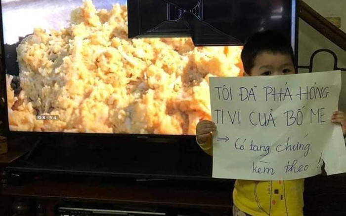 Ra tay nghĩa hiệp cứu nai con bị sư tử vồ, cậu bé khiến bố mẹ khóc thét khi thấy cảnh tượng trước mắt Ảnh 2