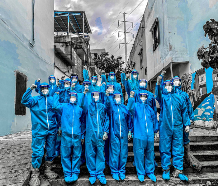 Bác sĩ trẻ và những lần cấp cứu F0: 'Có lúc mình đã bật khóc vì bất lực' Ảnh 4