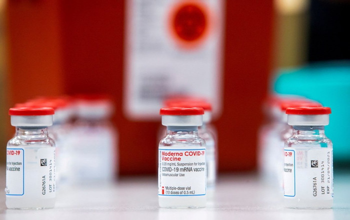 Chất lạ trong lô vaccine Moderna phát hiện ở Nhật Bản nghi là hạt kim loại Ảnh 2