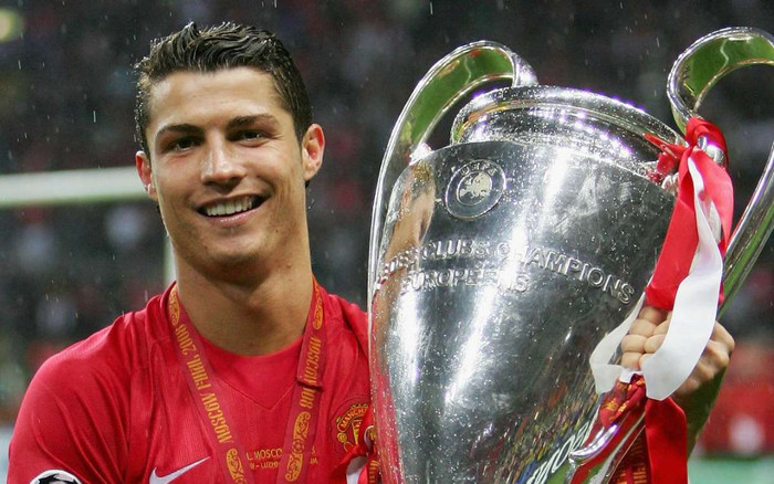 NÓNG: MU bất ngờ nhảy vào tranh Ronaldo với Man City Ảnh 2