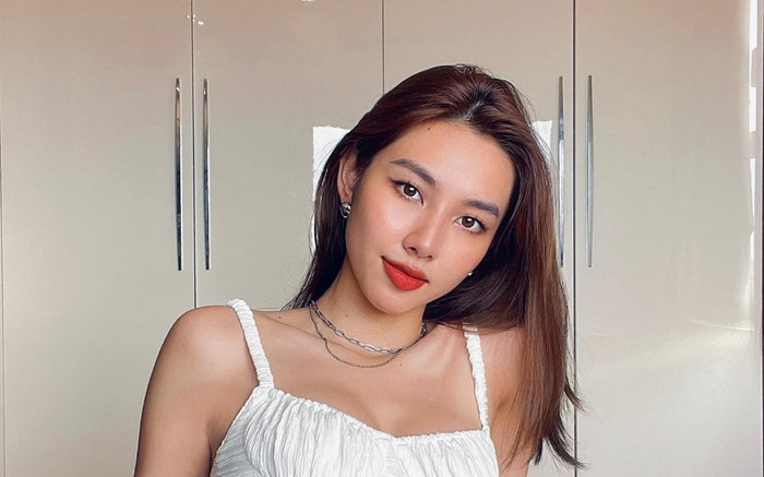 Miss Grand VietNam Thùy Tiên 'bắn' tiếng Anh như gió, fan tha hồ ưng cái bụng Ảnh 2