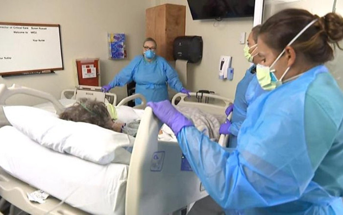 Số người chết vì Covid-19 leo thang, nhiều tiểu bang Mỹ 'không còn chỗ chứa thi thể' Ảnh 2