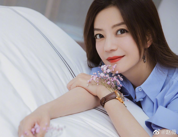 Triệu Vy bị 'phong sát' ngầm, tên cô đang dần biến mất khỏi các trang mạng ở Trung Quốc. 