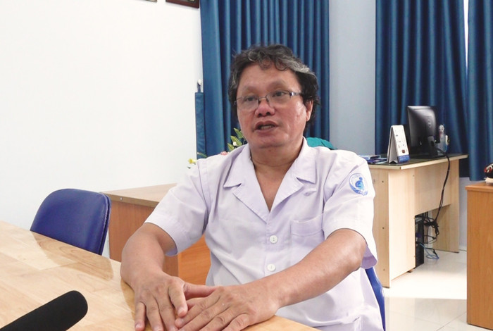 Bác sĩ Trương Hữu Khanh, Cố vấn chuyên môn khoa nhiễm – Thần kinh Bệnh viện Nhi Đồng 1 (TP HCM). (Ảnh: Nguyễn Bình).