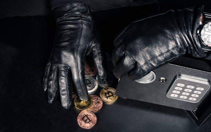 Con trộm Bitcoin, cha mẹ bị kiện Ảnh 2