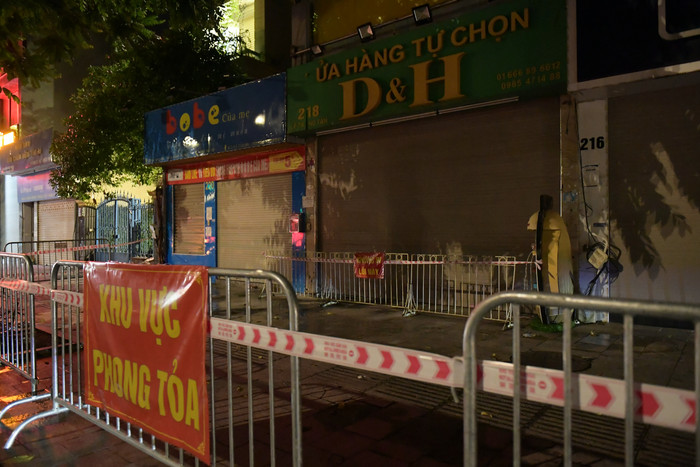 Các khu vực phong toả được kiểm soát nghiêm ngặt.