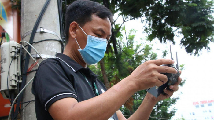 Những thành viên này hỗ trợ miễn phí cho Đà Nẵng trong việc bay giám sát kiệt, hẻm. Ảnh: Báo Giao thông