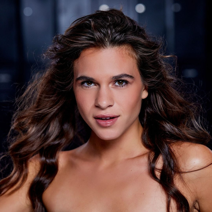 Tân Hoa hậu Hoàn vũ Hà Lan bị 'ném đá' vì nhan sắc như người chuyển giới.