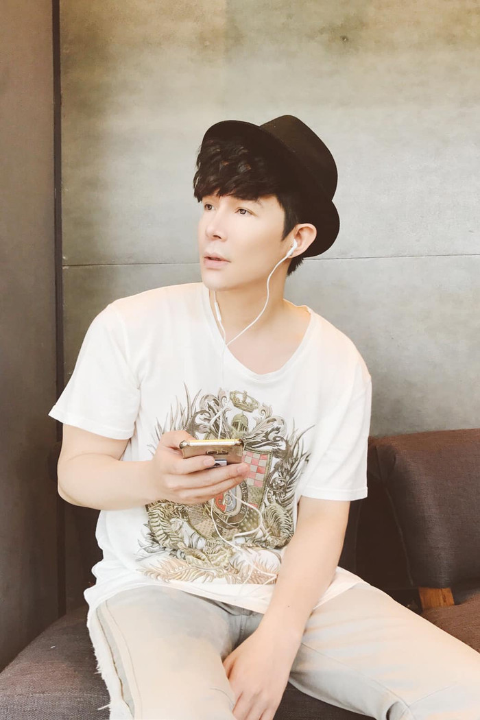 Nathan Lee tuyên bố hết dịch sẽ làm rapper.