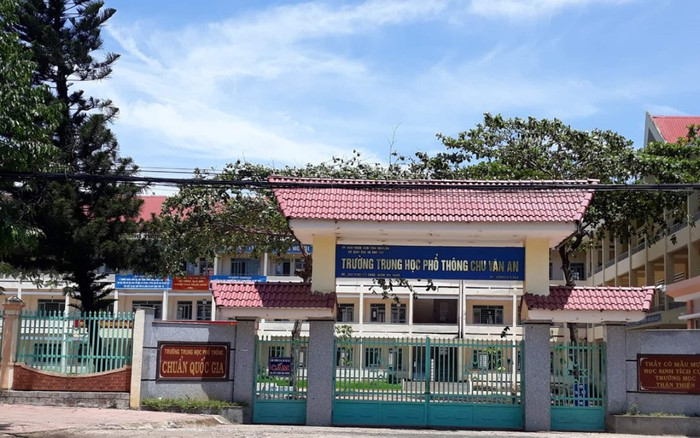 Đắk Lắk: Xác minh thông tin một trường THPT tổ chức cho học sinh vùng dịch thi lại Ảnh 2