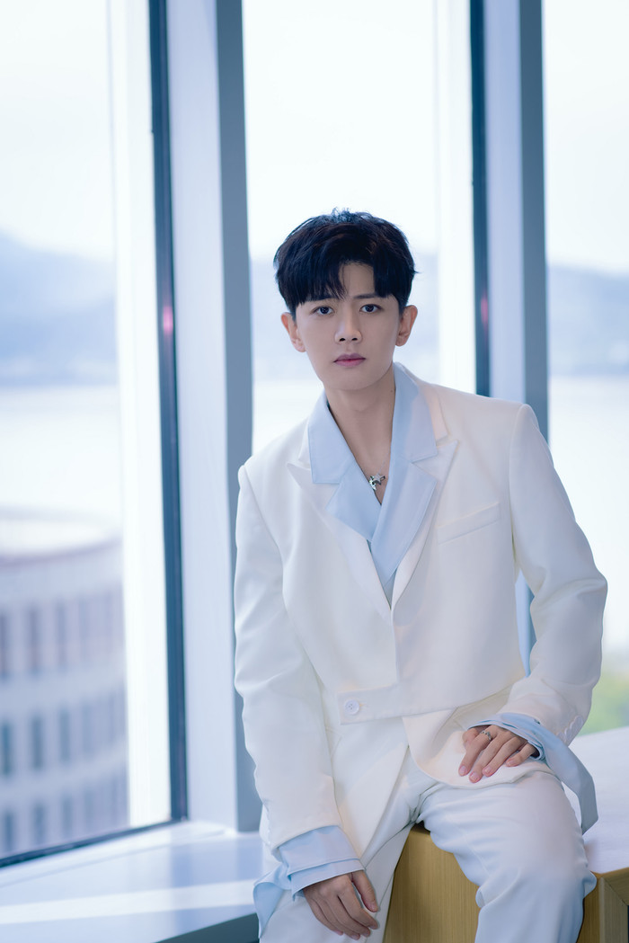 Giữa bê bối tình cảm của nhiều sao nam, Nhậm Gia Luân được khen ngợi: Người chồng, người cha hoàn hảo Ảnh 5