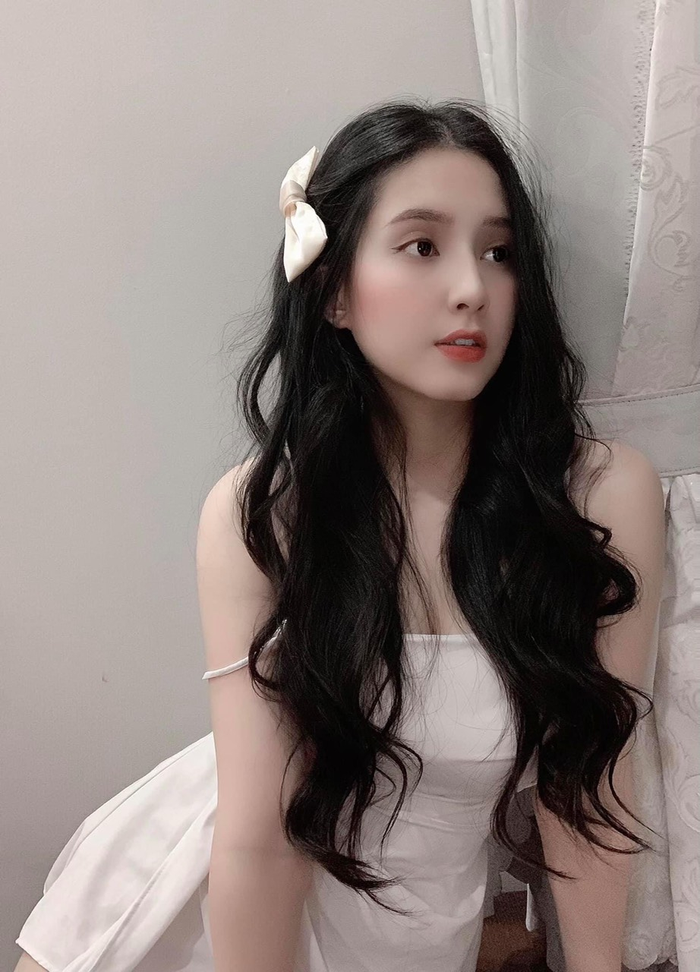 Thiên An cập nhật trạng thái mới trên trang cá nhân giữa ồn ào với Jack. Cô được nhận xét là nhan sắc có phần mặn mà thấy rõ.