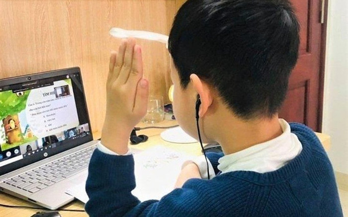 Hà Nội: Học sinh lớp 1 lùi lịch học trực tuyến, bắt đầu từ ngày 13/9 với tối đa 3 tiết/ngày Ảnh 2