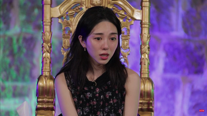 Mina (cựu thành viên AOA) nghẹn ngào nhắc đến Sulli: 'Cô ấy là người tốt' Ảnh 6