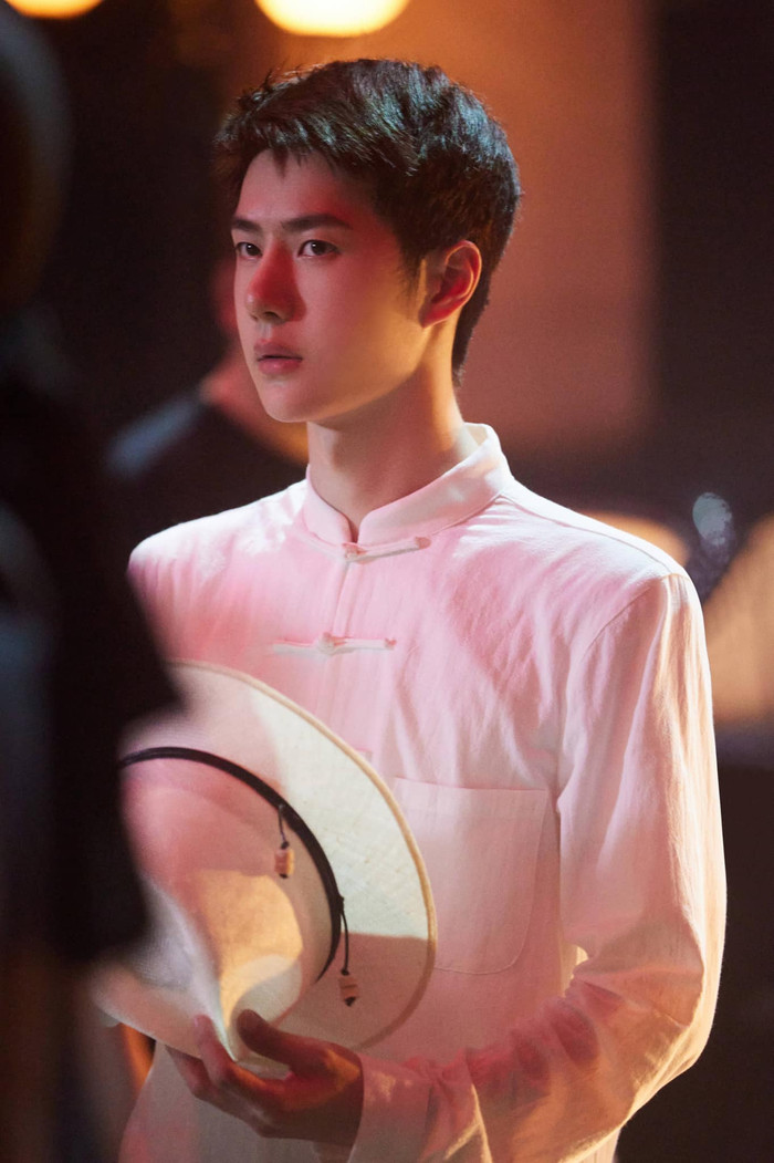 Vương Nhất Bác: 10 năm khổ luyện để toả sáng trên sân khấu Ảnh 10