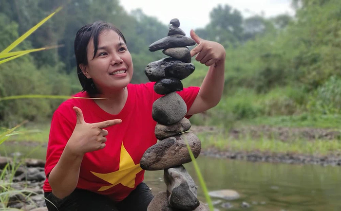 Giang Kim Cúc - trưởng nhóm mai táng 0 đồng.