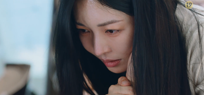 'Penthouse 3' tập 13: Seo Jin ra tay với Su Ryeon và bác sĩ Ha, Eun Byeol chính thức quay lưng với mẹ Ảnh 15