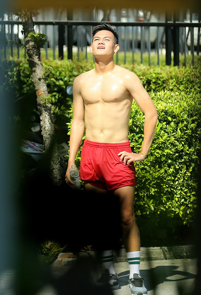 Hồ Tấn Tài tập rất nhiều các bài cardio để giữ được cơ thể rắn rỏi, không chút mỡ thừa. 