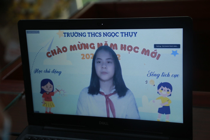 Phụ huynh học sinh tại lễ khai giảng ở Hà Nội: 'Lần đầu tiên tôi chứng kiến suốt từng đó năm đi học' Ảnh 11