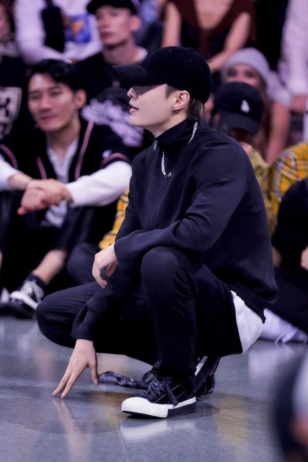 Lay và Vương Nhất Bác cùng nhảy krump: Một chín, một mười! Ảnh 7