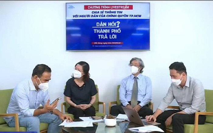 Quyền Linh gặp sự cố ngoài sức tưởng tượng trên sóng livestream, dân tình 'vừa cười vừa thương' Ảnh 2
