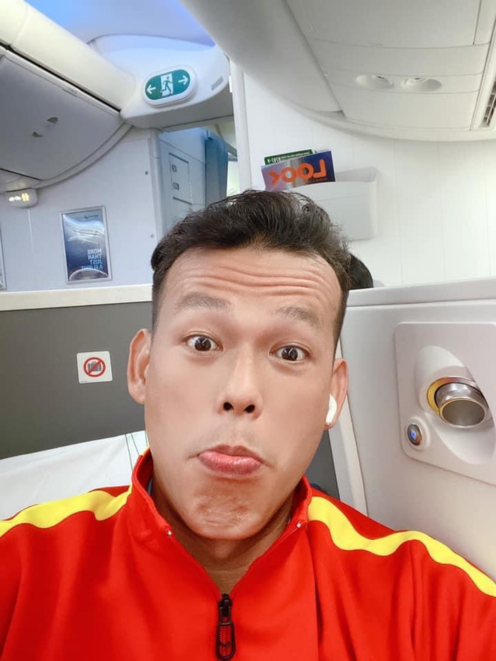 Bị chê bắt dở, thủ môn Bùi Tấn Trường 'chửi' fans xối xả với lời lẽ vô cùng khó nghe. Ảnh: FBNV