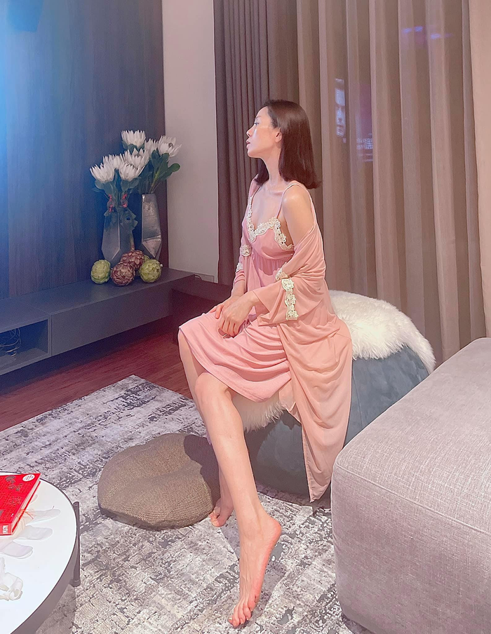 Những khoảnh khắc 'gợi cảm' của Lệ Quyên.