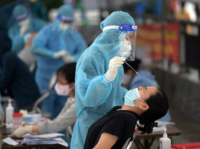 Ngày 6/9, cả nước thêm 12.477 ca ghi nhận trong nước. Ảnh minh họa/CAND