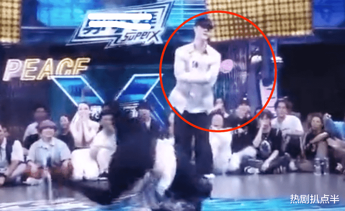 Lay Trương Nghệ Hưng bị nghi đạo vũ đạo của Vương Nhất Bác: Thực hư ra sao? Ảnh 7