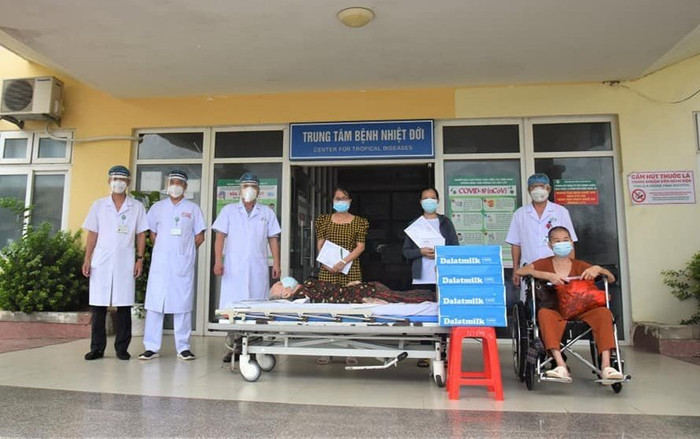 Cụ bà 92 tuổi mắc Covid-19 ở Nghệ An từng tiên lượng nặng được xuất viện Ảnh 2