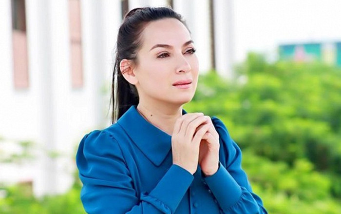 Cập nhật bệnh tình ca sĩ Phi Nhung sau 15 ngày điều trị Covid-19 Ảnh 2