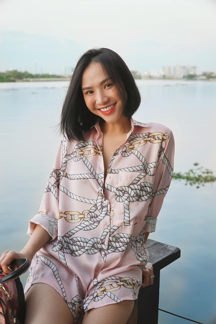 Bà xã của nam diễn viên Baggio đã có những chia sẻ rất thẳng thắn về chuyện hao tổn tiền từ thiện khi nhờ người khác làm từ thiện giúp.