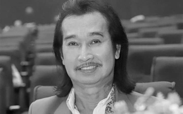 Ca sĩ Đình Hùng từ trần vì COVID-19, gia đình không thể tiễn biệt do đều là F0 Ảnh 2