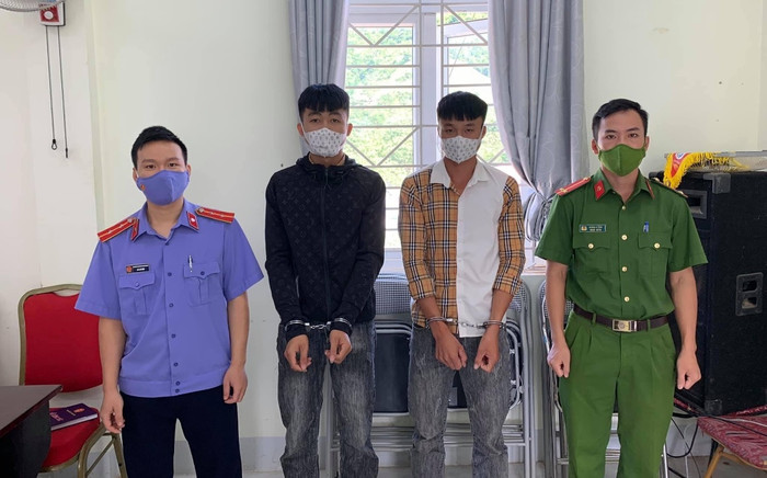 Đi dự sinh nhật, nhóm thanh niên đánh bạn vỡ sọ, gãy tay vì 'nhìn ngứa mắt' Ảnh 2