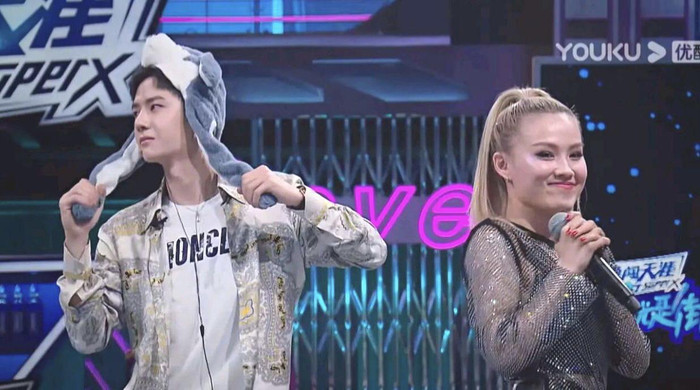 Vương Nhất Bác thể hiện sức quyến rũ của mình tại Street Dance of China 4 ra sao? Ảnh 10