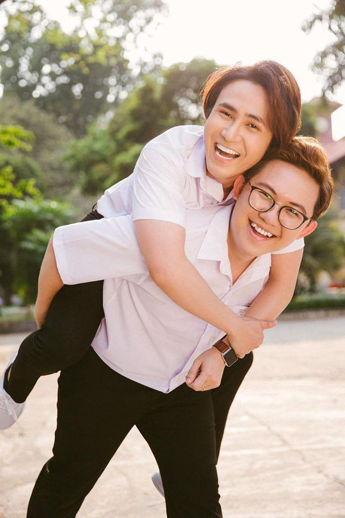 Huỳnh Lập và Hồng Tú.